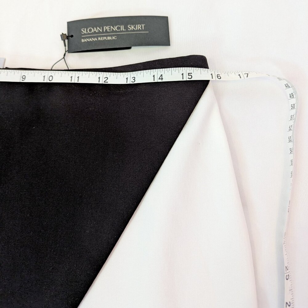 NWT Banana Republic | Cotton Blend Black & White Sloan-Fit Pencil Skirt | Size 8 - Picture 7 of 9